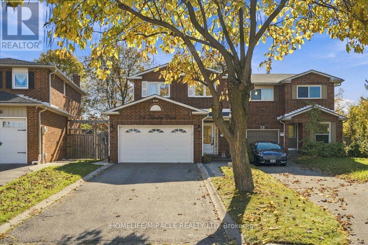 24 HUNTLEY COURT, Brampton, Ontario