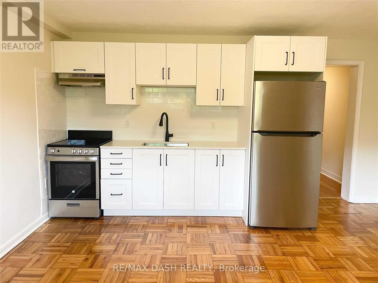 Lower - 79 Greensides Avenue, Toronto, Ontario  M6G 3P8 - Photo 6 - C14123148