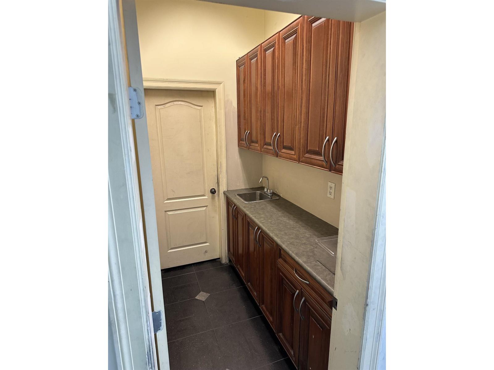 8 13025 84 Avenue, Surrey, British Columbia  V3W 1B3 - Photo 6 - C8083150