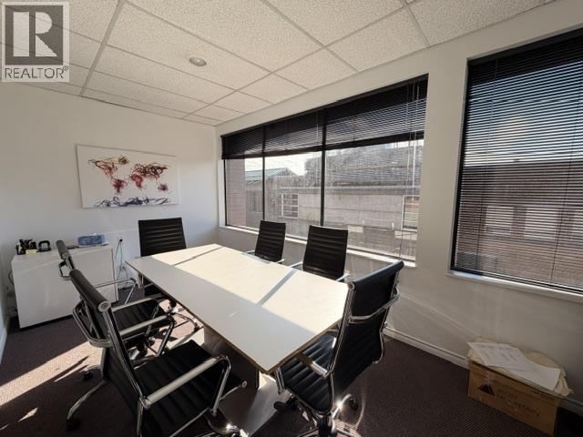 202 585 16th Street, West Vancouver, British Columbia  V7V 3R8 - Photo 2 - C8083160