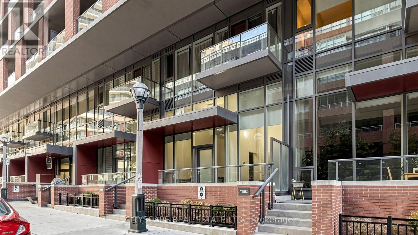 TH03 - 20 BRUYERES MEWS, Toronto, Ontario
