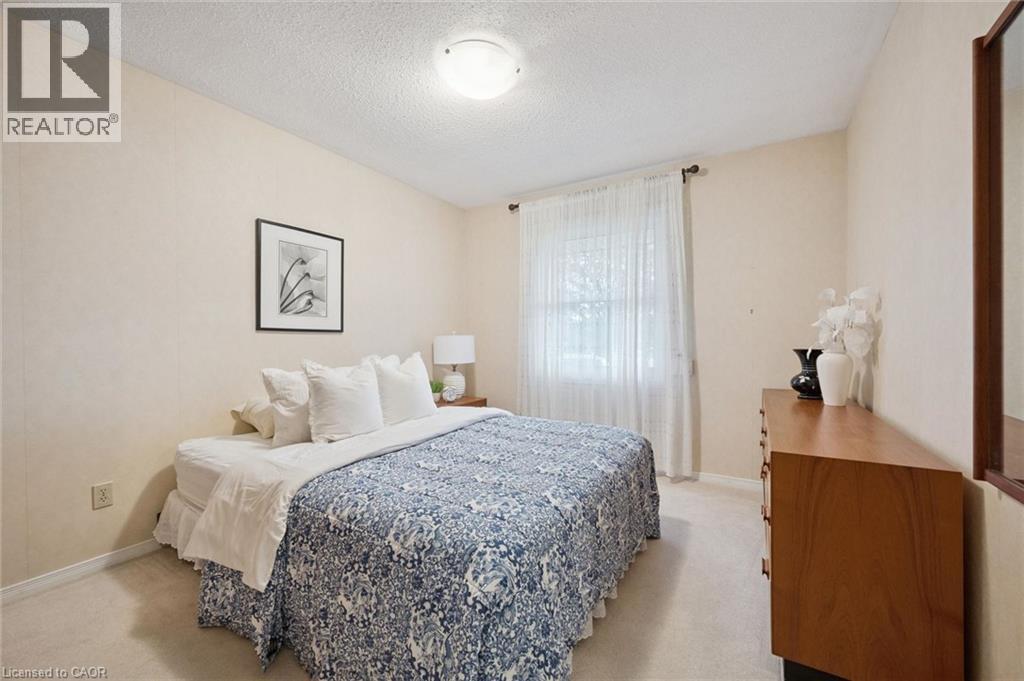 52 D'arcy Place, Kitchener, Ontario  N2E 1B8 - Photo 15 - 40873794