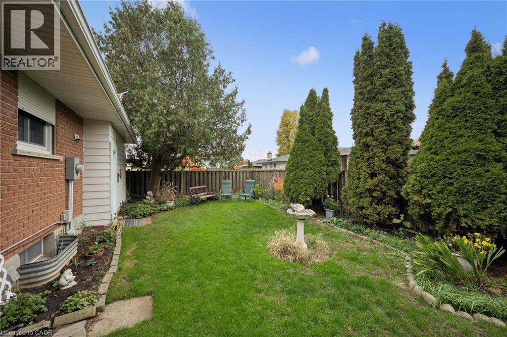 52 D'arcy Place, Kitchener, Ontario  N2E 1B8 - Photo 35 - 40873794