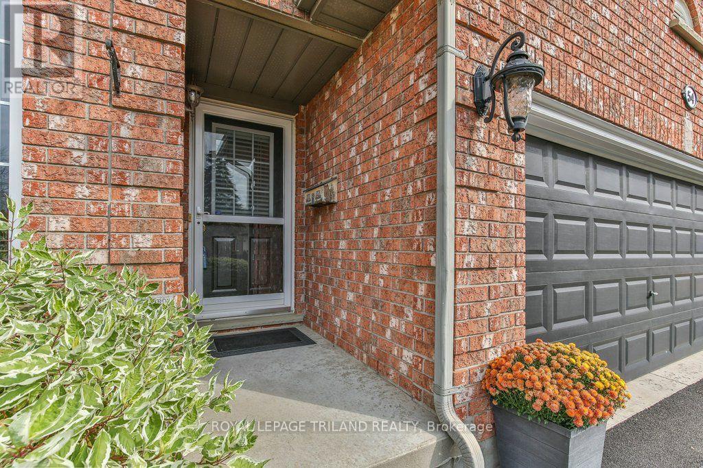 54 Bowcott Crescent, London East, Ontario  N5V 4W8 - Photo 3 - X14123166