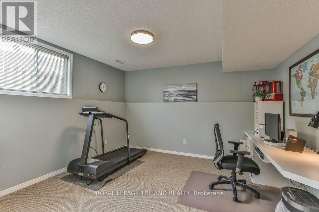 54 Bowcott Crescent, London East, Ontario  N5V 4W8 - Photo 33 - X14123166