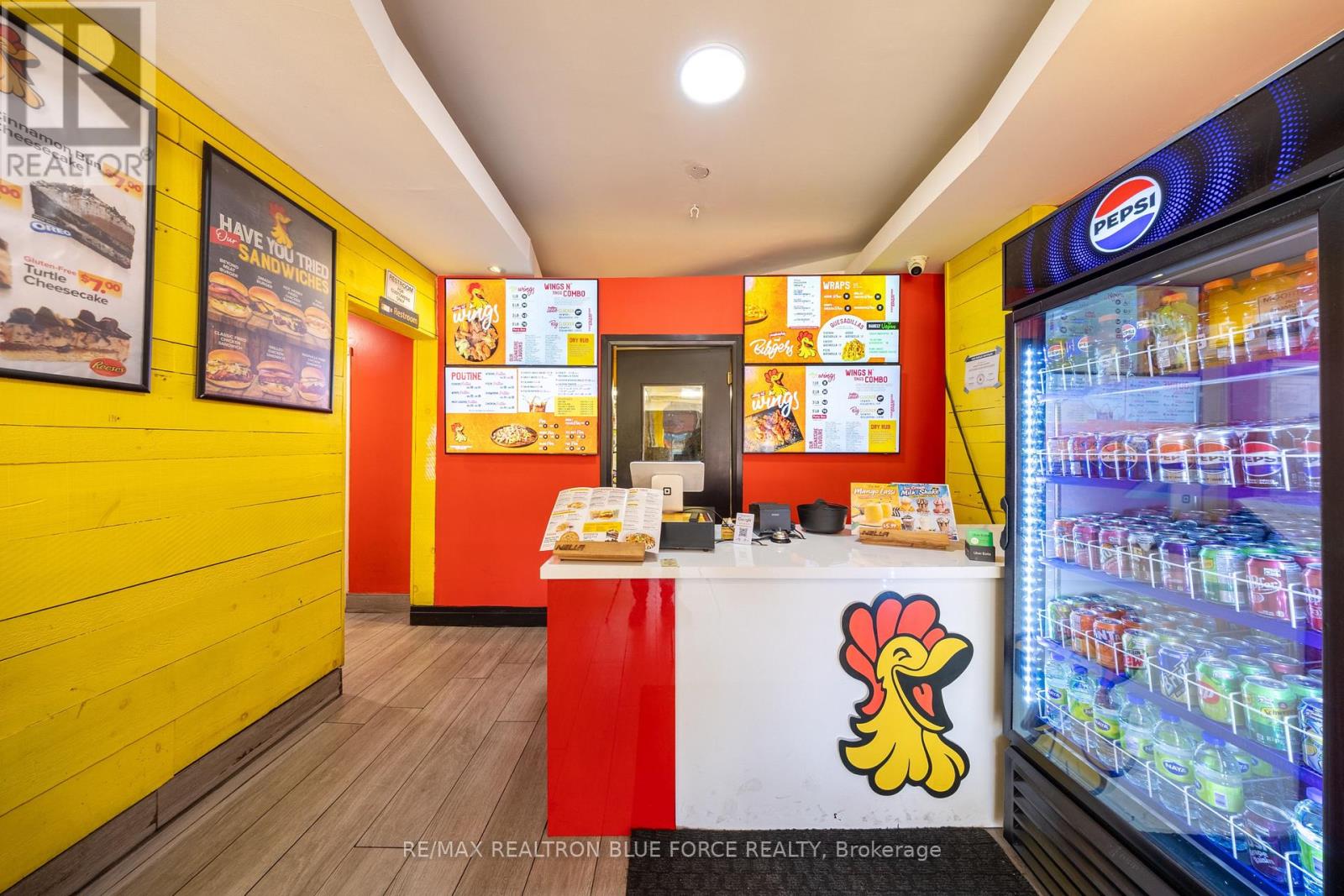 1100 Eglinton Avenue W, Toronto (Forest Hill North), Ontario  M6C 2E2 - Photo 11 - C14123176