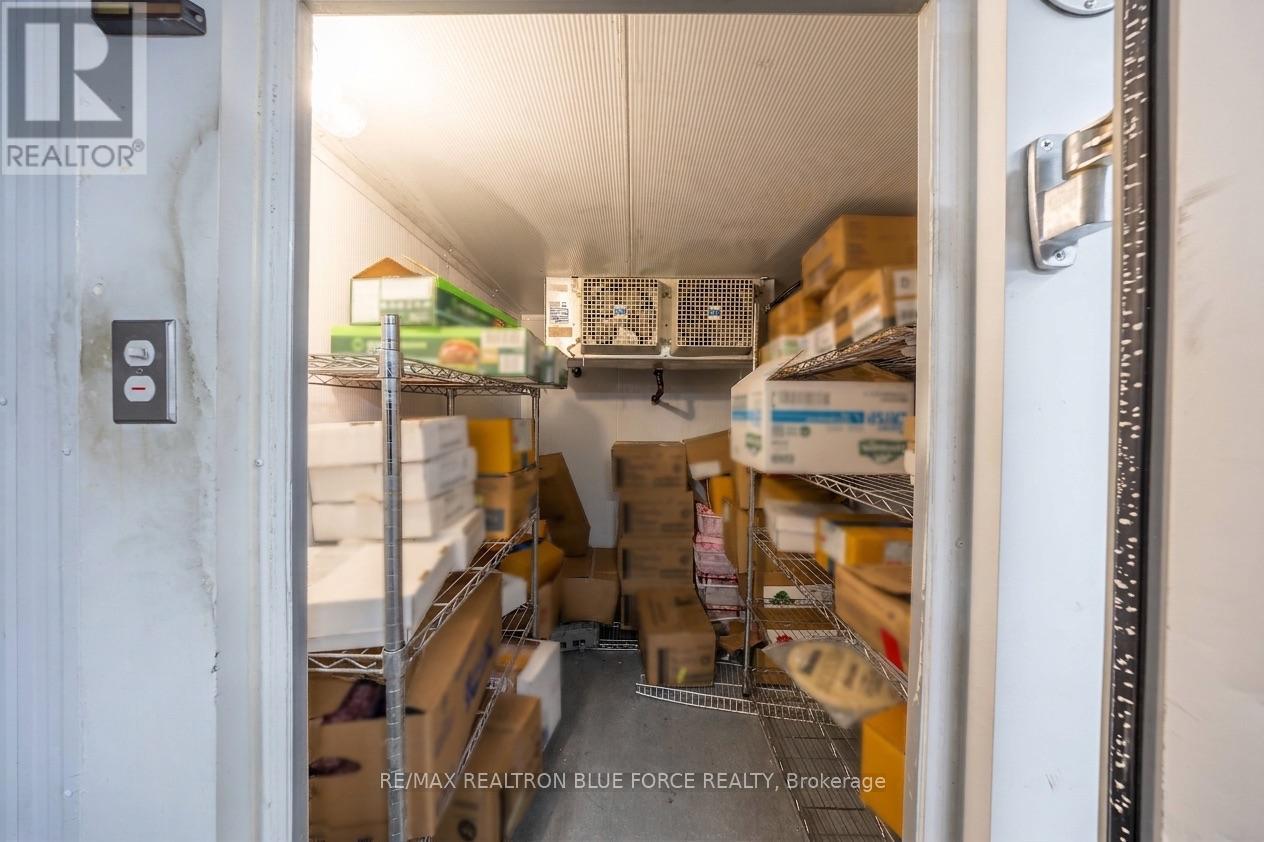 1100 Eglinton Avenue W, Toronto (Forest Hill North), Ontario  M6C 2E2 - Photo 27 - C14123176