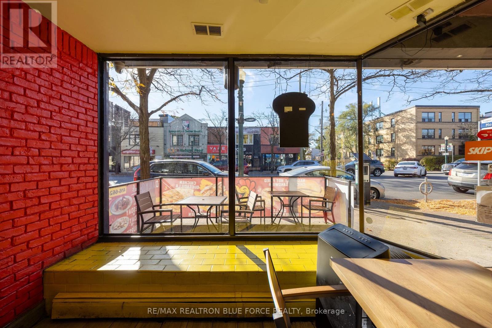 1100 Eglinton Avenue W, Toronto (Forest Hill North), Ontario  M6C 2E2 - Photo 6 - C14123176