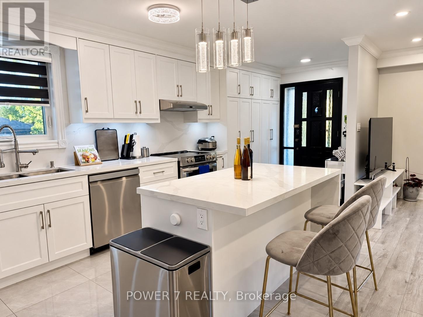 3 Brantwood Drive, Toronto, Ontario  M1H 2G5 - Photo 6 - E14123186