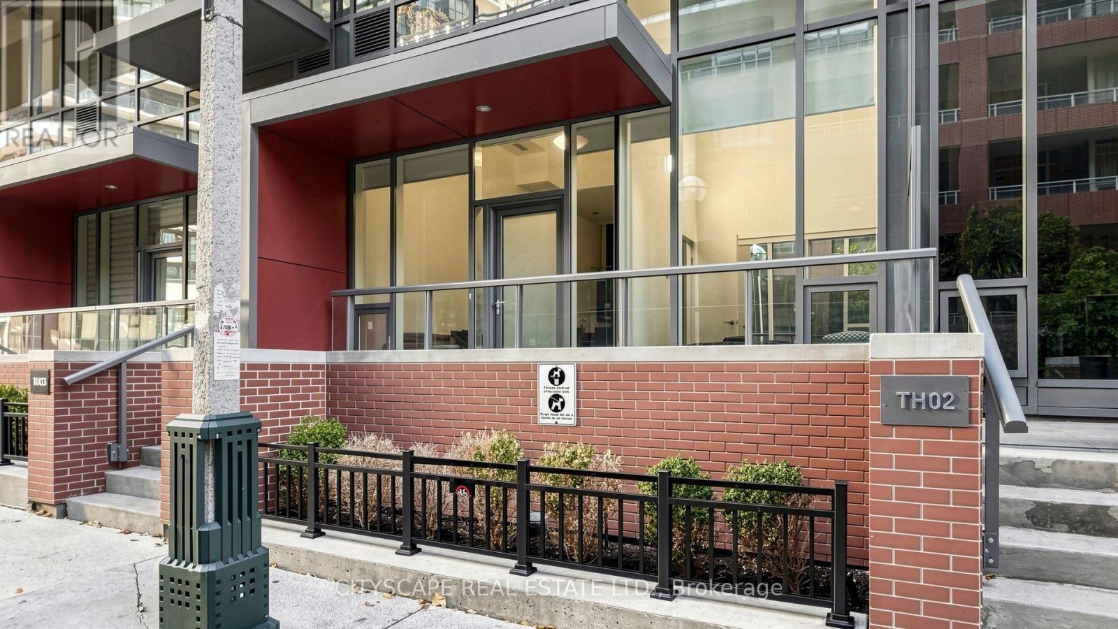 Th03 - 20 Bruyeres Mews, Toronto, Ontario  M5V 0G8 - Photo 12 - C13796142