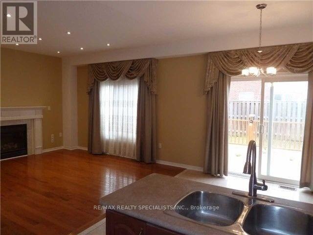 3402 Covent Crescent, Mississauga, Ontario  L5M 7P1 - Photo 9 - W14123190