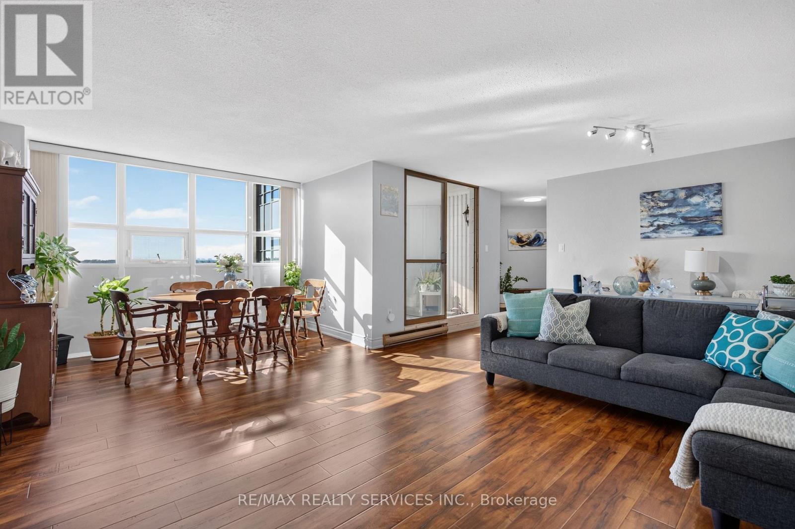 1101 - 2323 Confederation Parkway, Mississauga (Cooksville), Ontario  L5B 1R6 - Photo 10 - W14123228