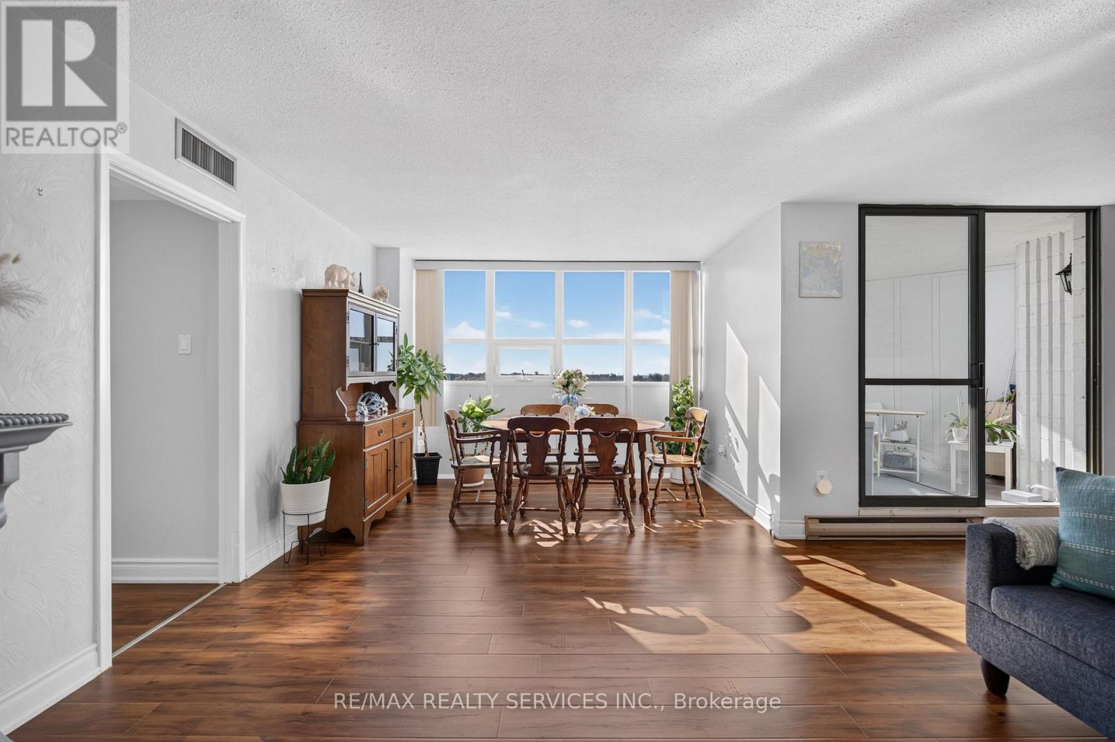 1101 - 2323 Confederation Parkway, Mississauga (Cooksville), Ontario  L5B 1R6 - Photo 12 - W14123228