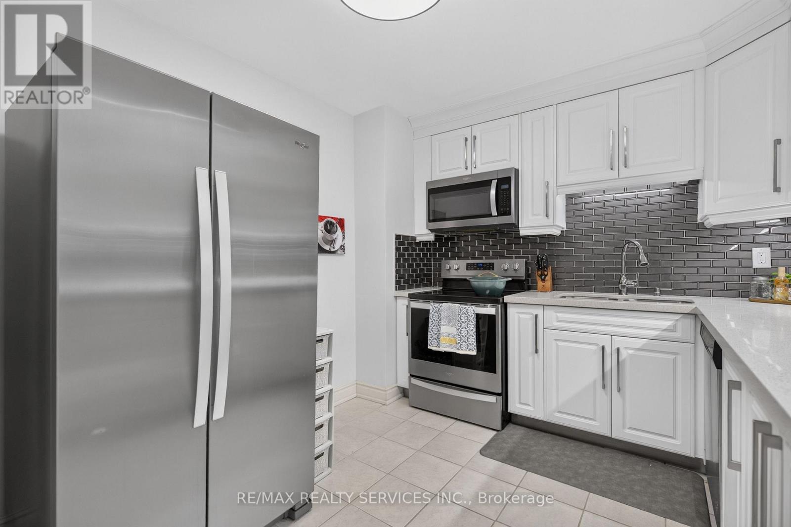 1101 - 2323 Confederation Parkway, Mississauga (Cooksville), Ontario  L5B 1R6 - Photo 16 - W14123228