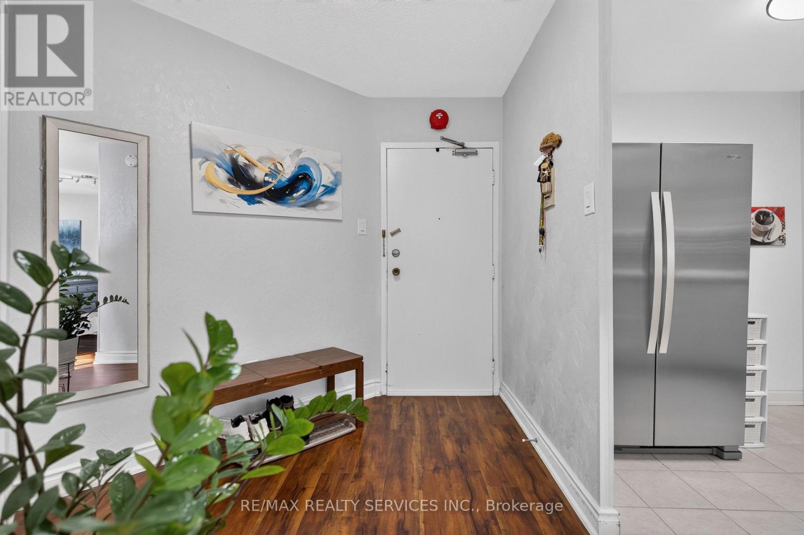 1101 - 2323 Confederation Parkway, Mississauga (Cooksville), Ontario  L5B 1R6 - Photo 5 - W14123228