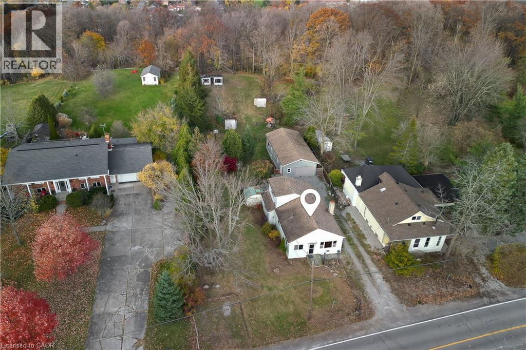 49 Ridge Road E, Grimsby, Ontario L3M 4E7 - Photo 3 - 40870599
