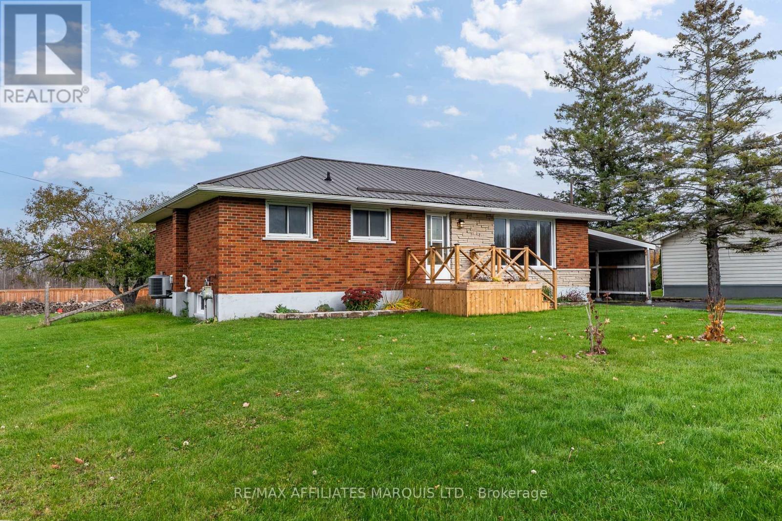 5245 Highway 138 Highway, South Stormont, Ontario  K0C 1P0 - Photo 4 - X14123260