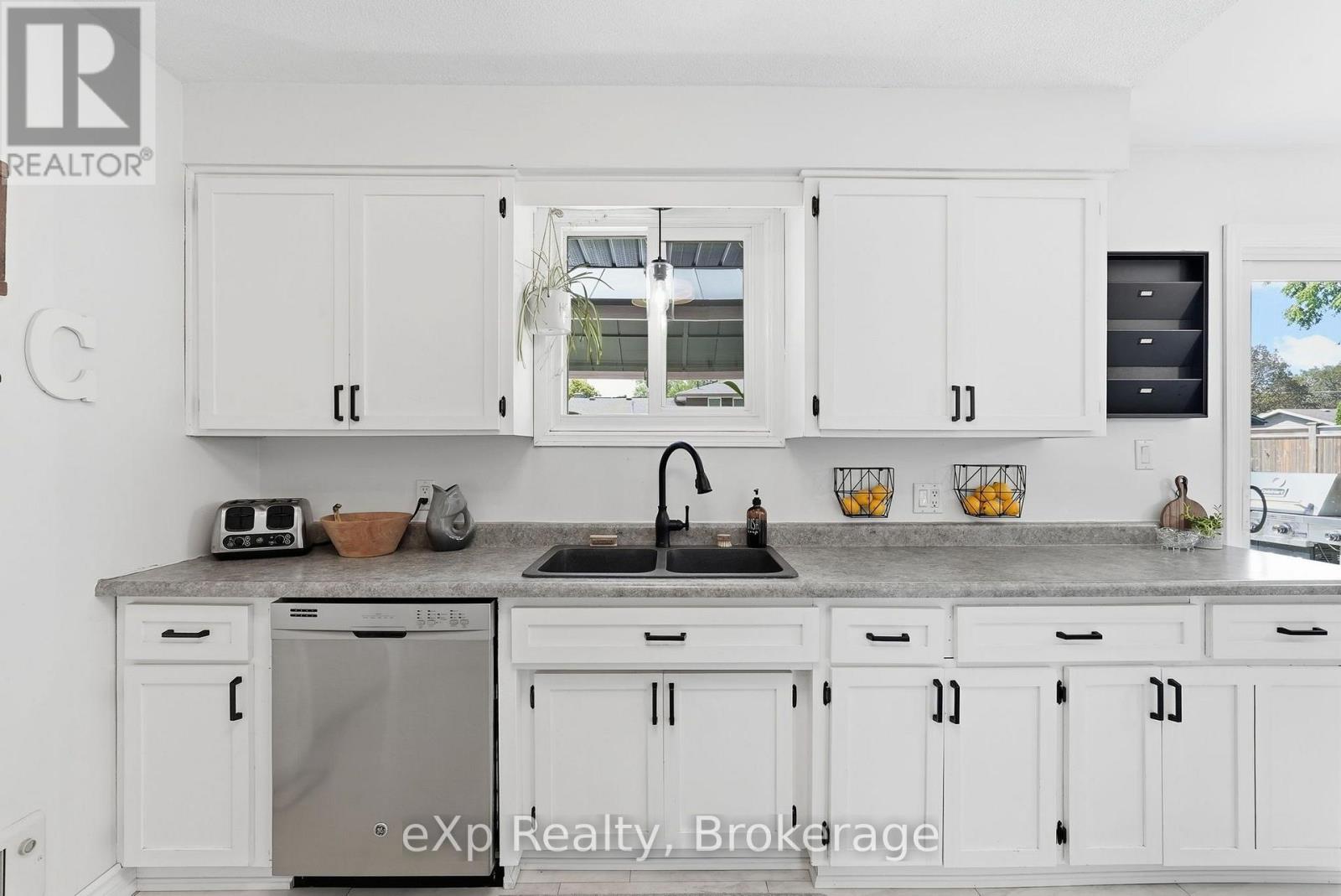 541 Oakview Crescent, Wellington North (Mount Forest), Ontario  N0G 2L2 - Photo 16 - X14123252