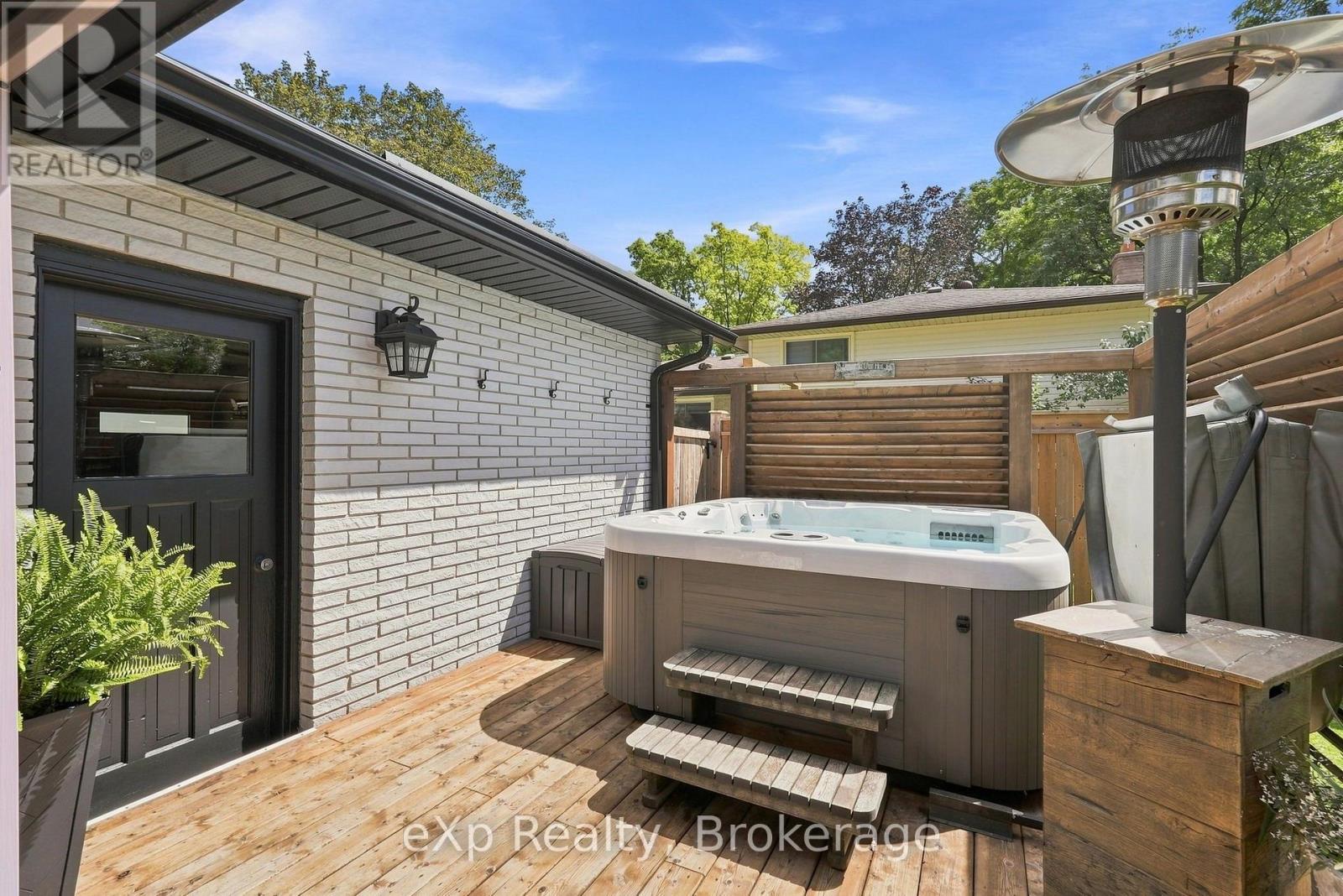 541 Oakview Crescent, Wellington North (Mount Forest), Ontario  N0G 2L2 - Photo 32 - X14123252