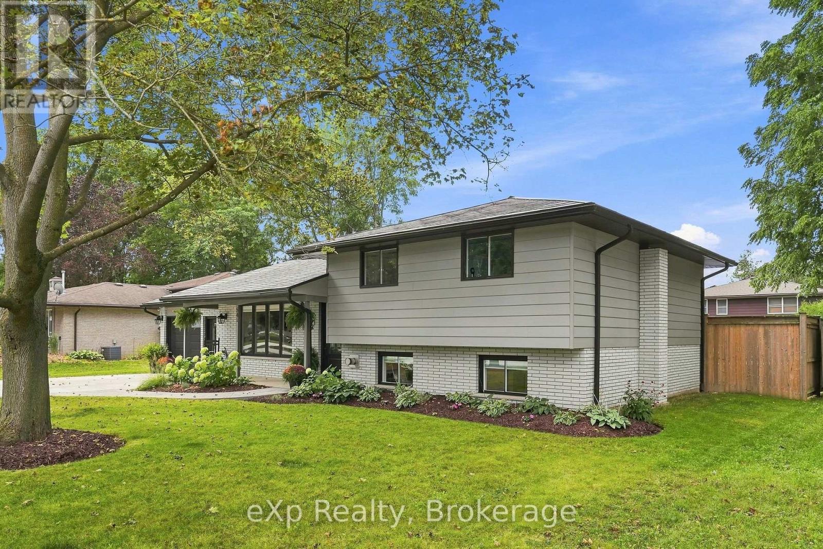 541 Oakview Crescent, Wellington North (Mount Forest), Ontario  N0G 2L2 - Photo 4 - X14123252