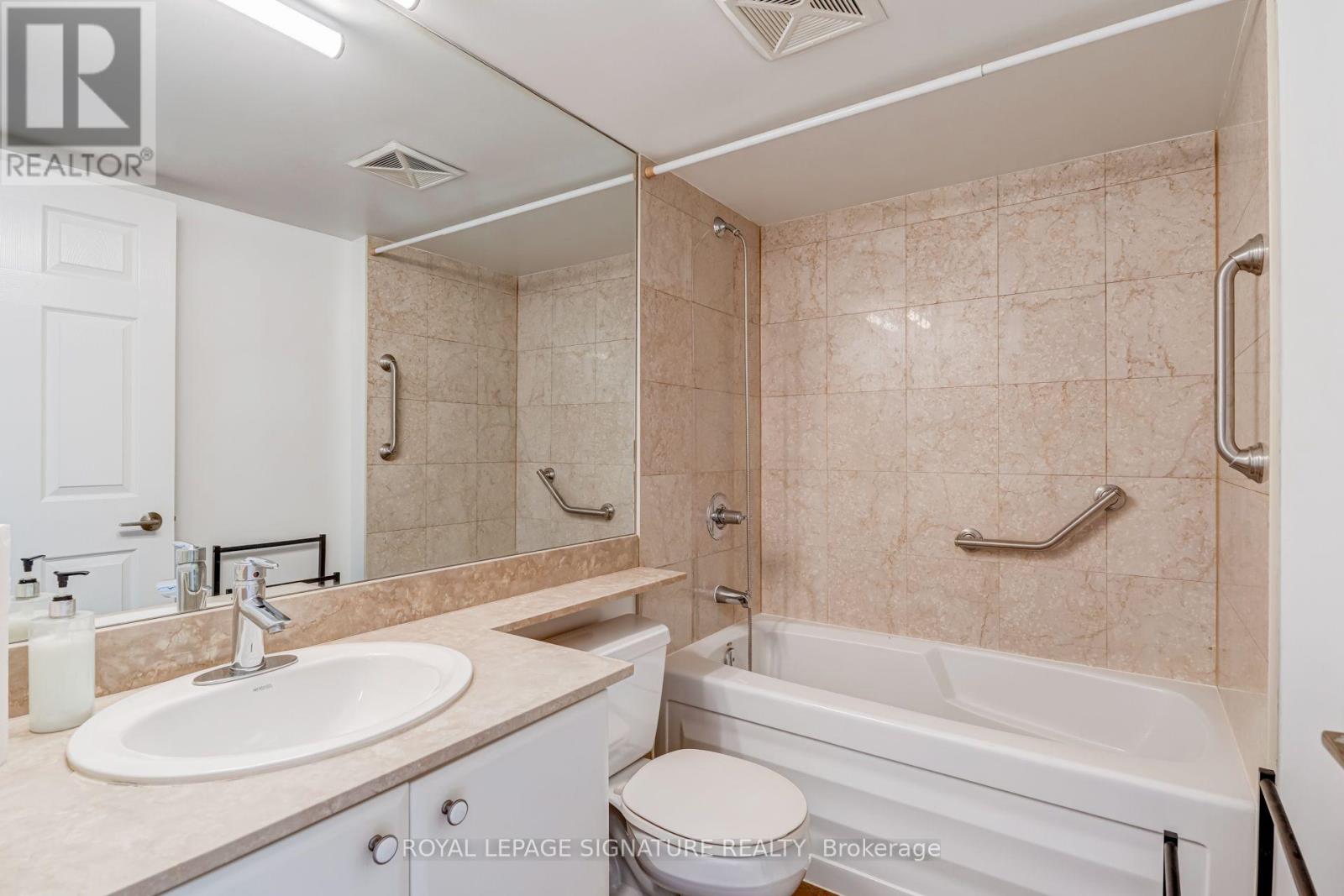 612 - 736 Spadina Avenue, Toronto (University), Ontario  M5S 2J6 - Photo 9 - C14123256