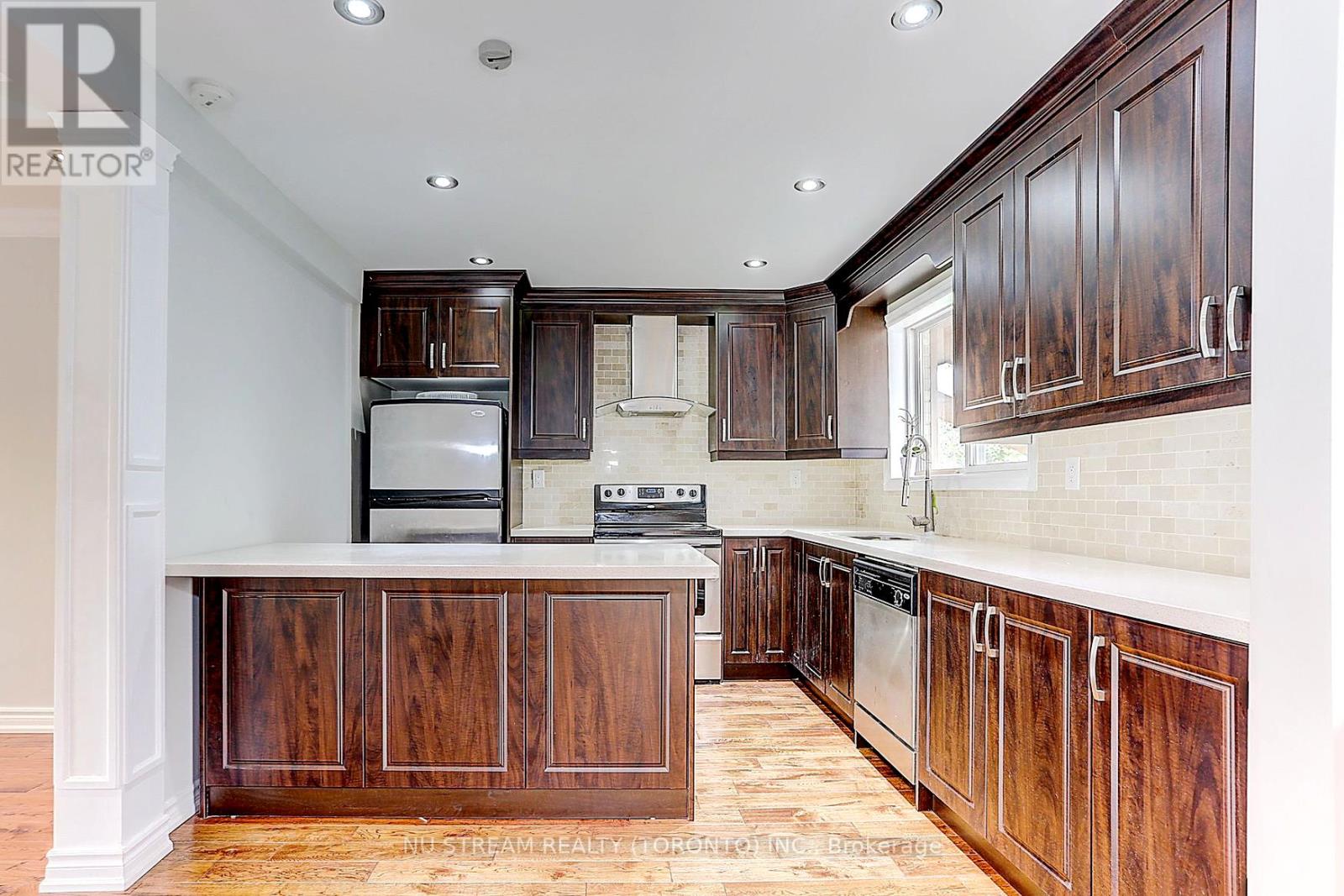 Main - 432 Crosby Avenue, Richmond Hill (Crosby), Ontario  L4C 2S1 - Photo 11 - N14123230