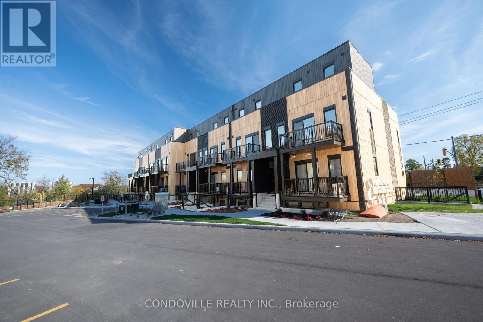 3 - 854 Doon Village Road E, Kitchener, Ontario  N2P 1A3 - Photo 2 - X13765024