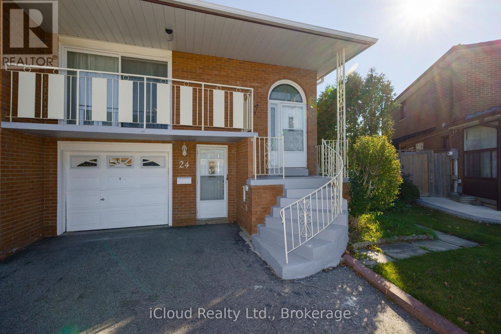 24 RADFORD DRIVE, Brampton, Ontario