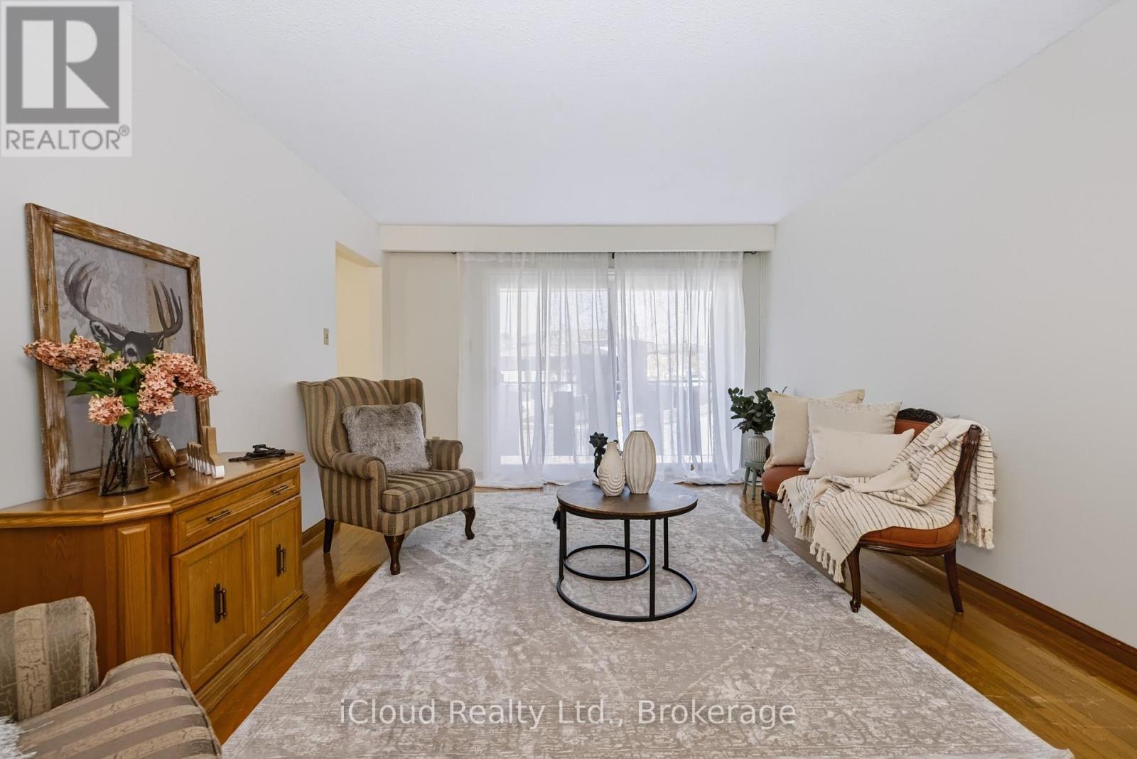 24 Radford Drive, Brampton, Ontario  L6V 2Y9 - Photo 8 - W14123282