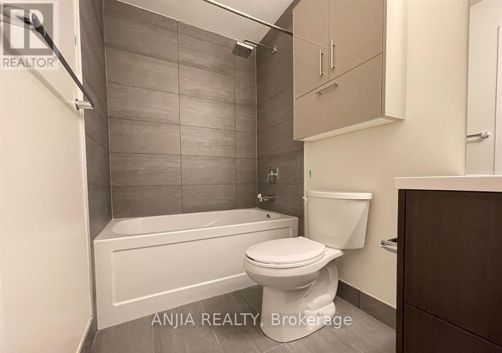 1005 - 188 Fairview Mall Drive, Toronto, Ontario  M2J 4T1 - Photo 5 - C14031300