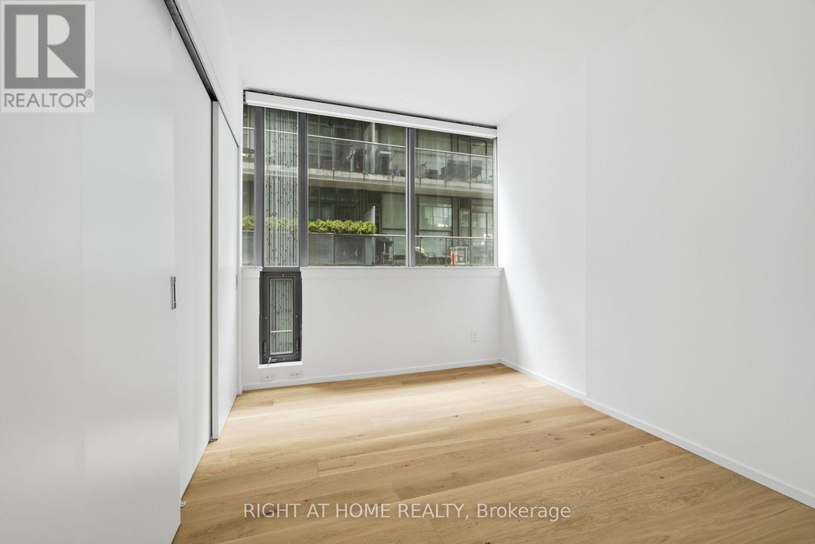 902 - 8 Charlotte Street, Toronto, Ontario  M5V 0K4 - Photo 24 - C14122712