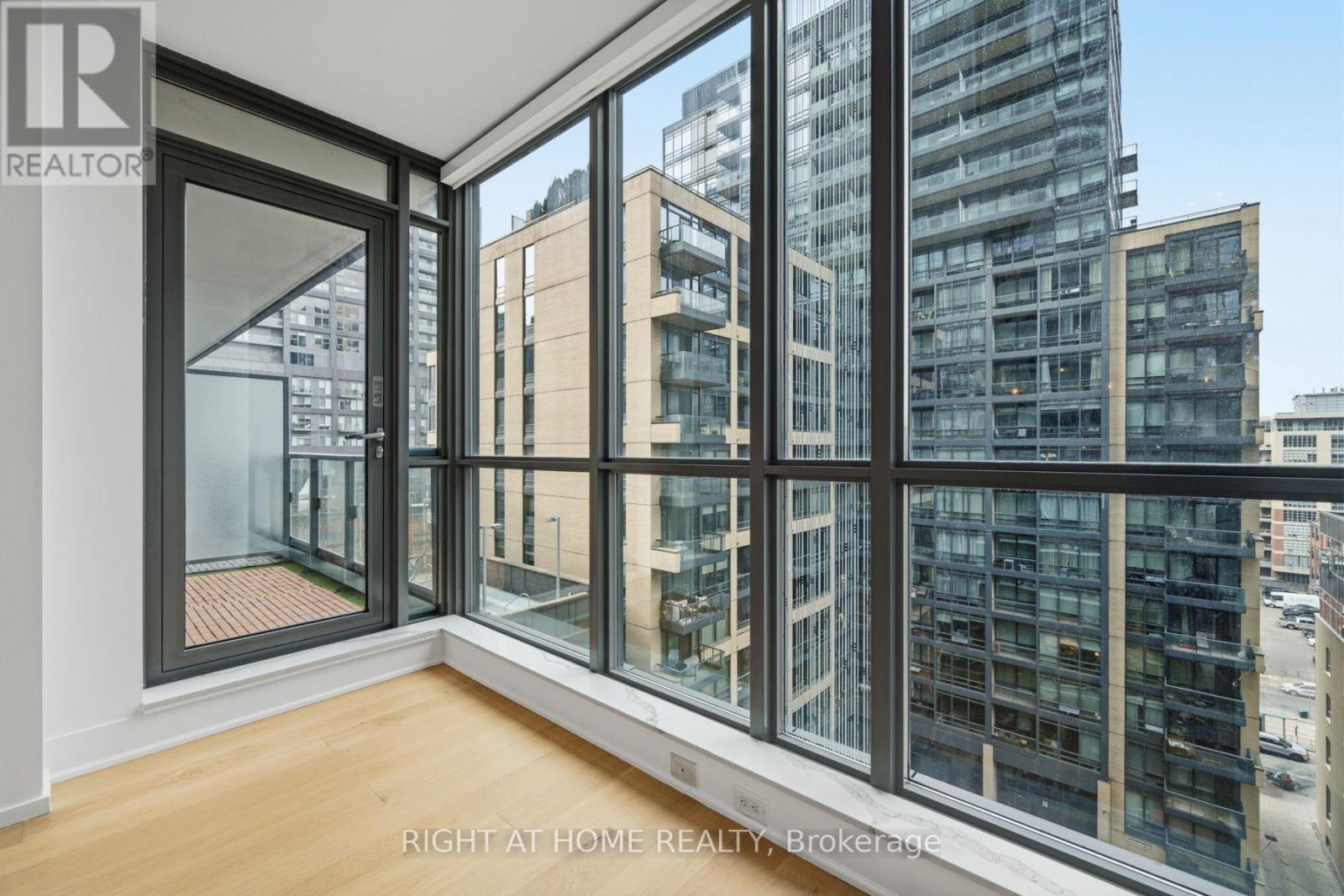 902 - 8 Charlotte Street, Toronto, Ontario  M5V 0K4 - Photo 16 - C14122712