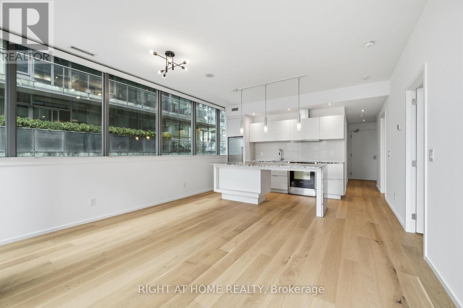 902 - 8 Charlotte Street, Toronto, Ontario  M5V 0K4 - Photo 15 - C14122712