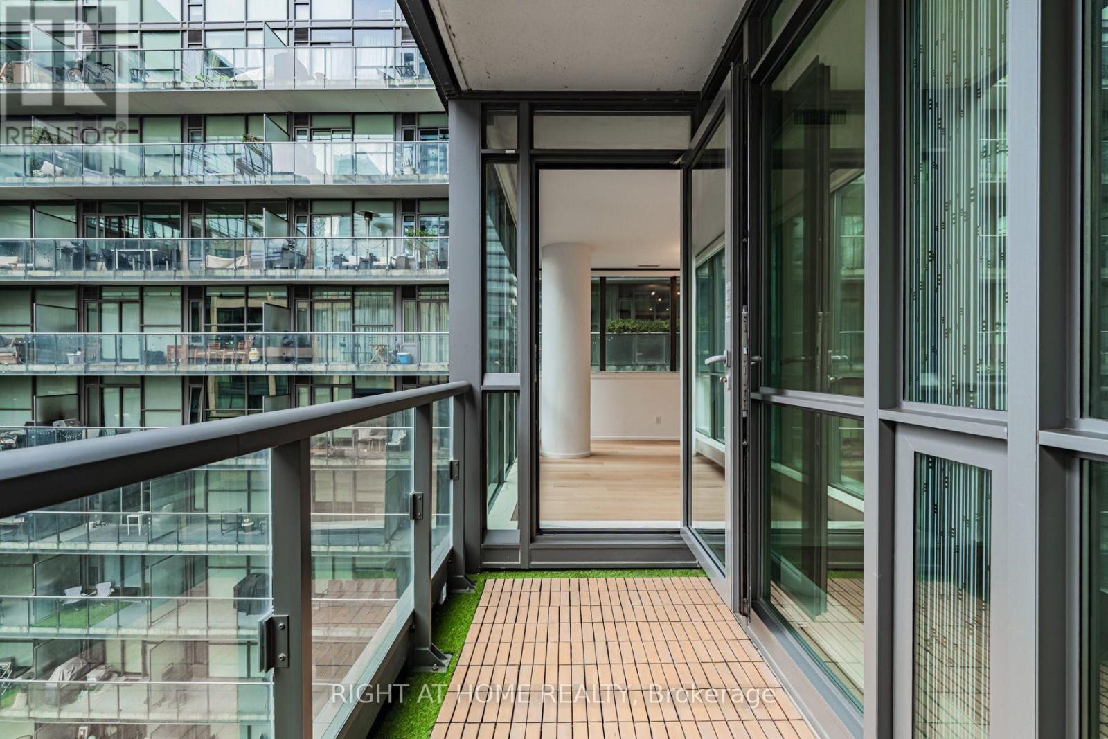 902 - 8 Charlotte Street, Toronto, Ontario  M5V 0K4 - Photo 31 - C14122712
