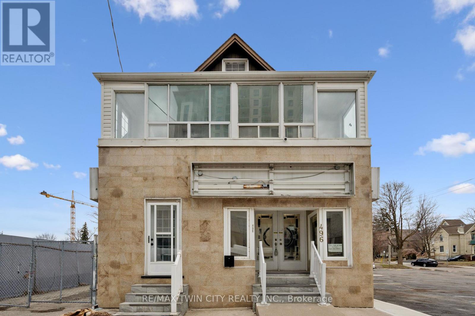 496 KING STREET E, Kitchener, Ontario
