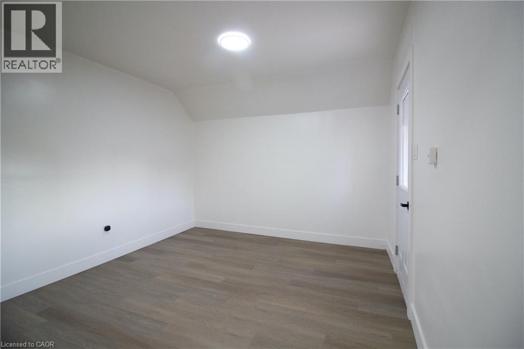 313 N Wentworth Street N Unit# B, Hamilton, Ontario  L8L 5V9 - Photo 5 - 40873889