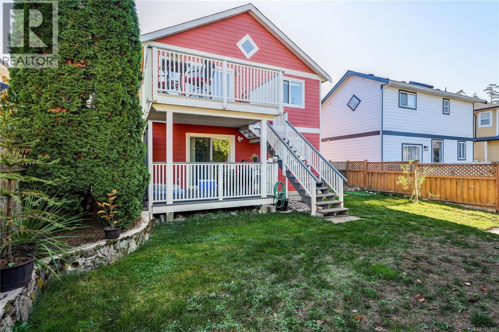 8 Stoneridge Dr