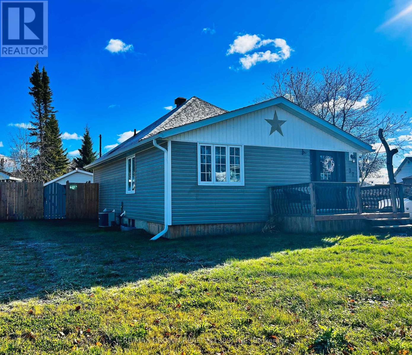 37 KING STREET, kapuskasing, Ontario