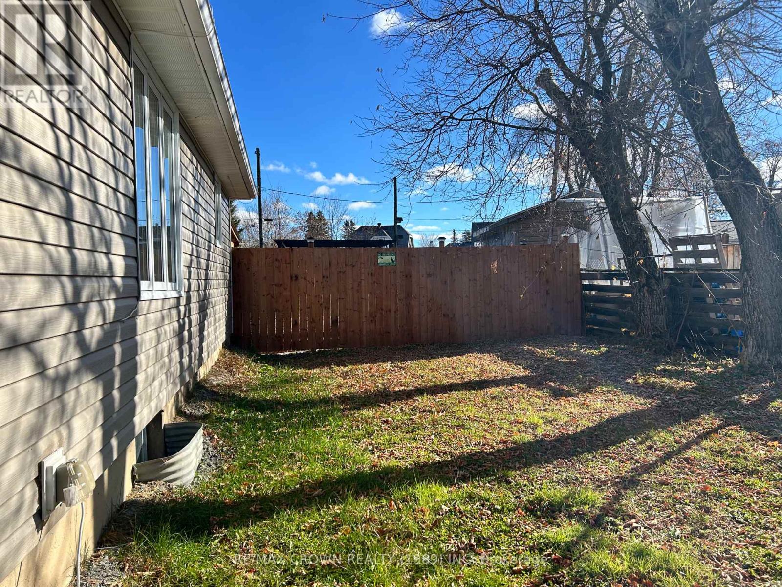 37 King Street, Kapuskasing, Ontario  P5N 1K5 - Photo 3 - T14123360