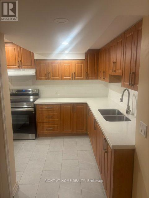 101 Mackey Drive, Whitby, Ontario  L1P 1R5 - Photo 3 - E13694276