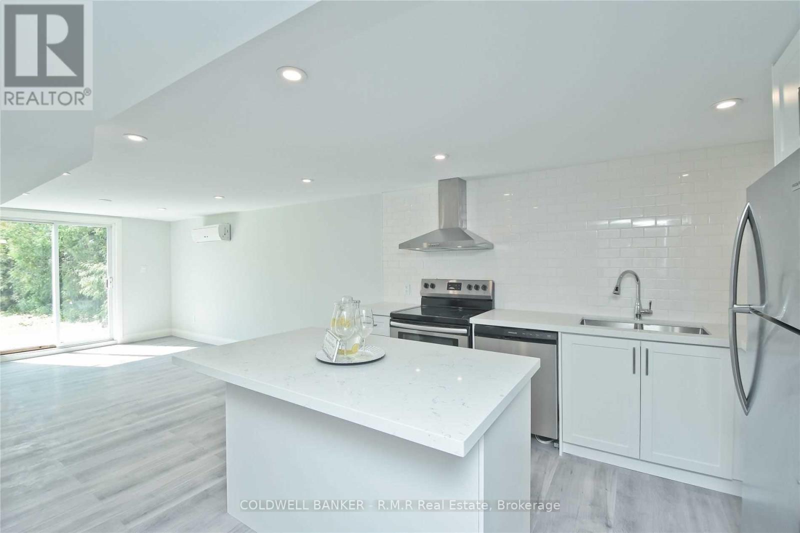 Lower - 760 Ashley Court, Oshawa, Ontario  L1G 2Y5 - Photo 2 - E13848948