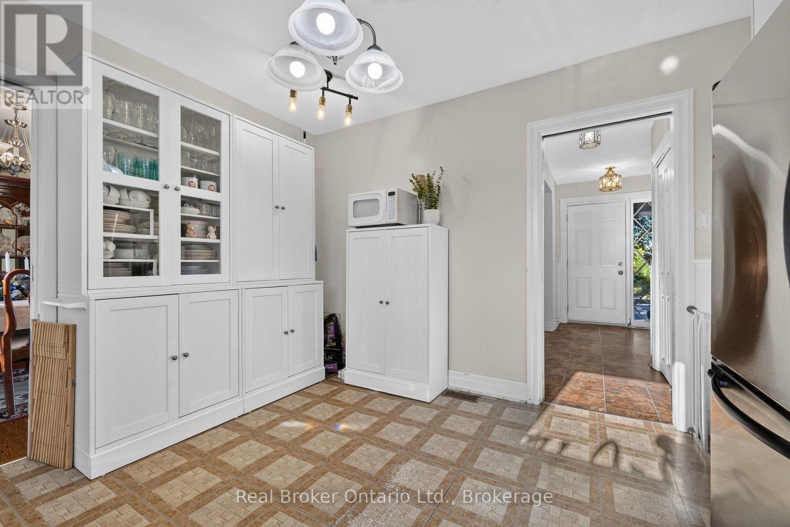 18 Kingsview Boulevard E, Brampton, Ontario  L6Y 1C3 - Photo 19 - W14123380