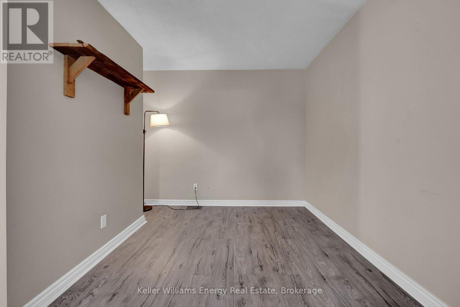 227 Marquette Avenue, Oshawa (Vanier), Ontario  L1J 1W3 - Photo 6 - E14123390
