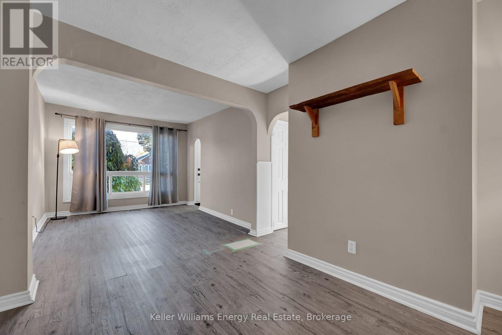 227 Marquette Avenue, Oshawa (Vanier), Ontario  L1J 1W3 - Photo 8 - E14123390