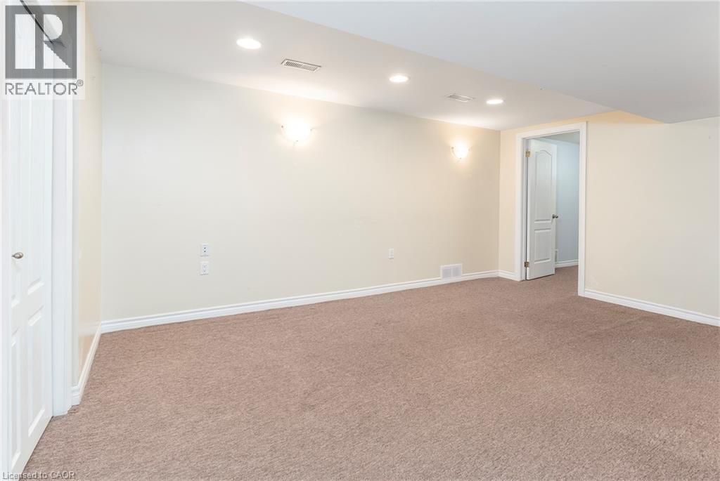 2455 Rebecca Street, Oakville, Ontario  L6L 2B1 - Photo 19 - 40874427