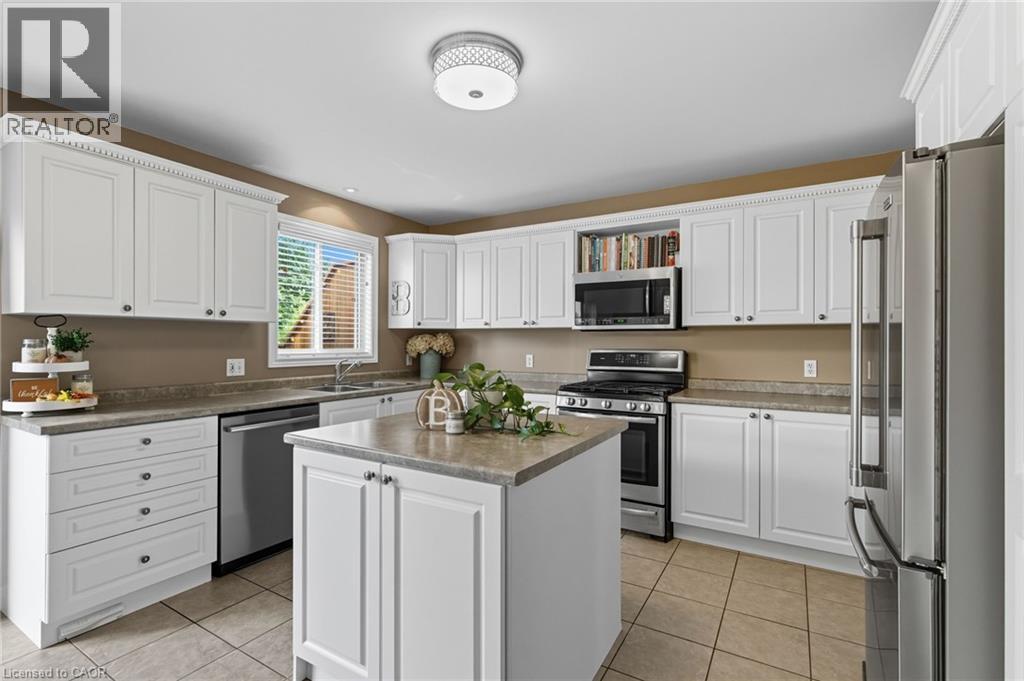 4 Blackburn Court, Caledonia, Ontario  N3W 2N9 - Photo 13 - 40874093