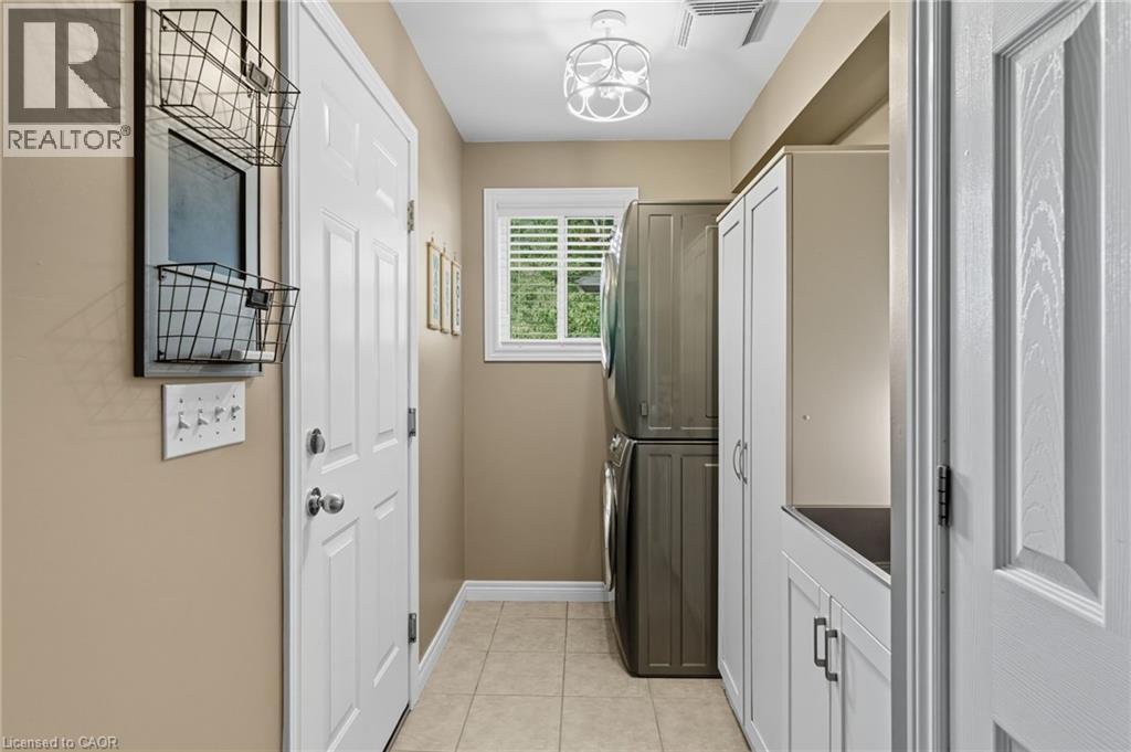 4 Blackburn Court, Caledonia, Ontario  N3W 2N9 - Photo 18 - 40874093