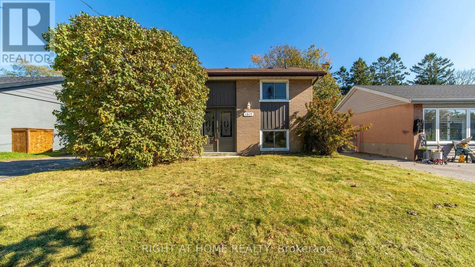 1517 OXFORD STREET, oshawa (lakeview), Ontario