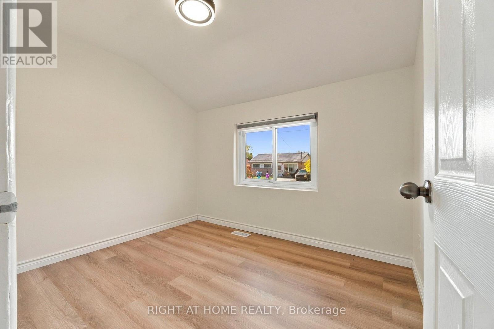 1517 Oxford Street, Oshawa (Lakeview), Ontario  L1J 3X2 - Photo 27 - E14123406