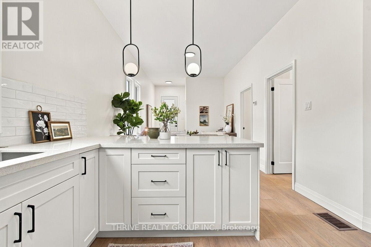 98 Mamelon Street E, London East (East L), Ontario  N5Z 1Y1 - Photo 17 - X14123344